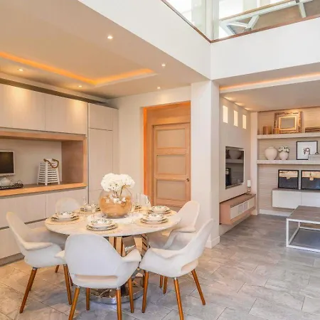 Con Encanto Cerca De La Playa En Malaga By Ruralidays Torremolinos