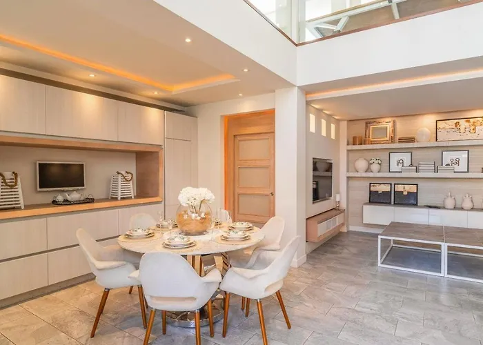 Con Encanto Cerca De La Playa En Malaga By Ruralidays Torremolinos